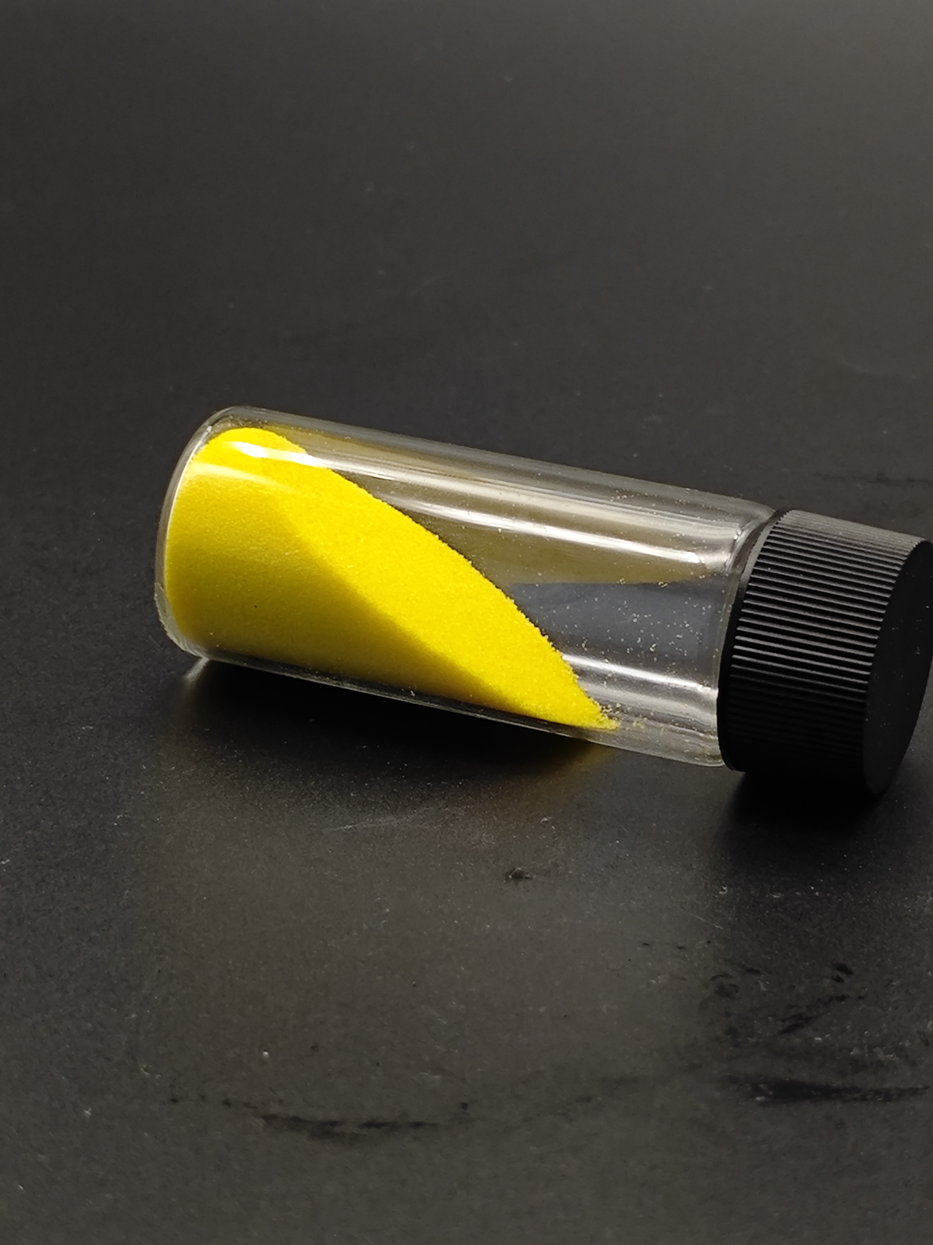 UIO-66-NH2 powder